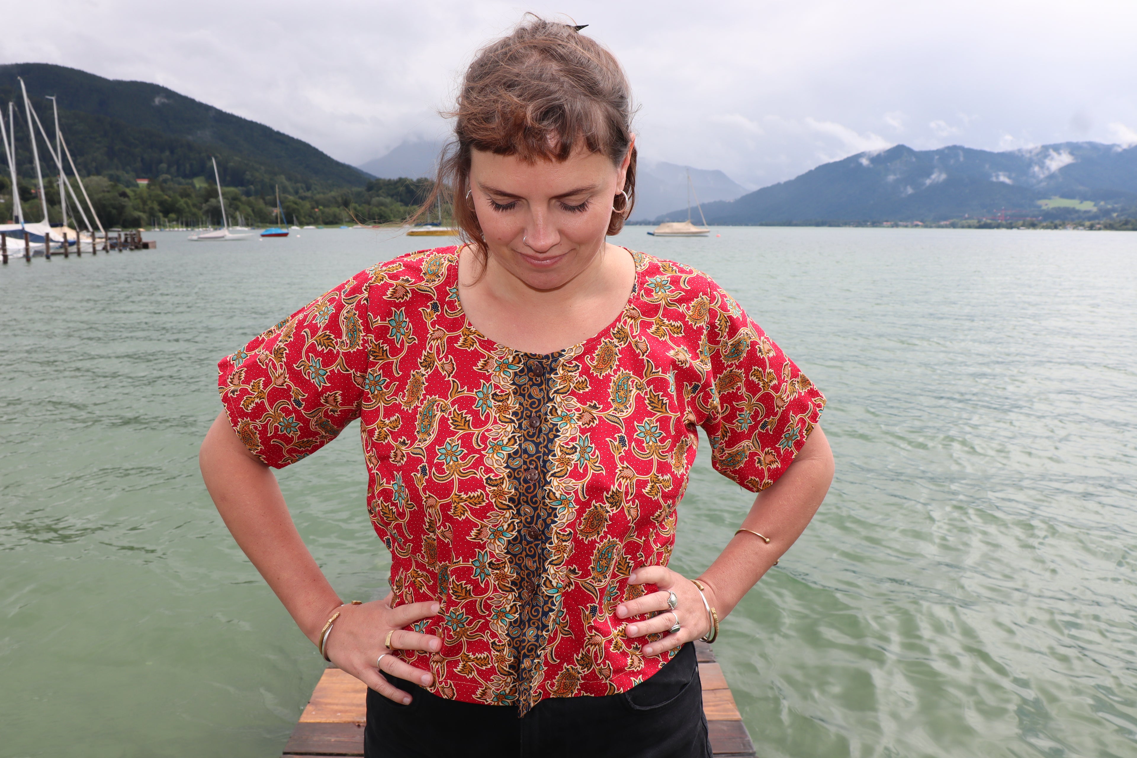Urak Batik Crop Shirt Rot